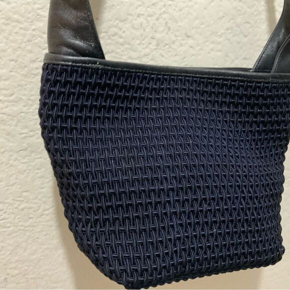Dillard's Women’s Woven Navy Blue Shoulder Bag Purse Leather trim - Picture 8 of 15